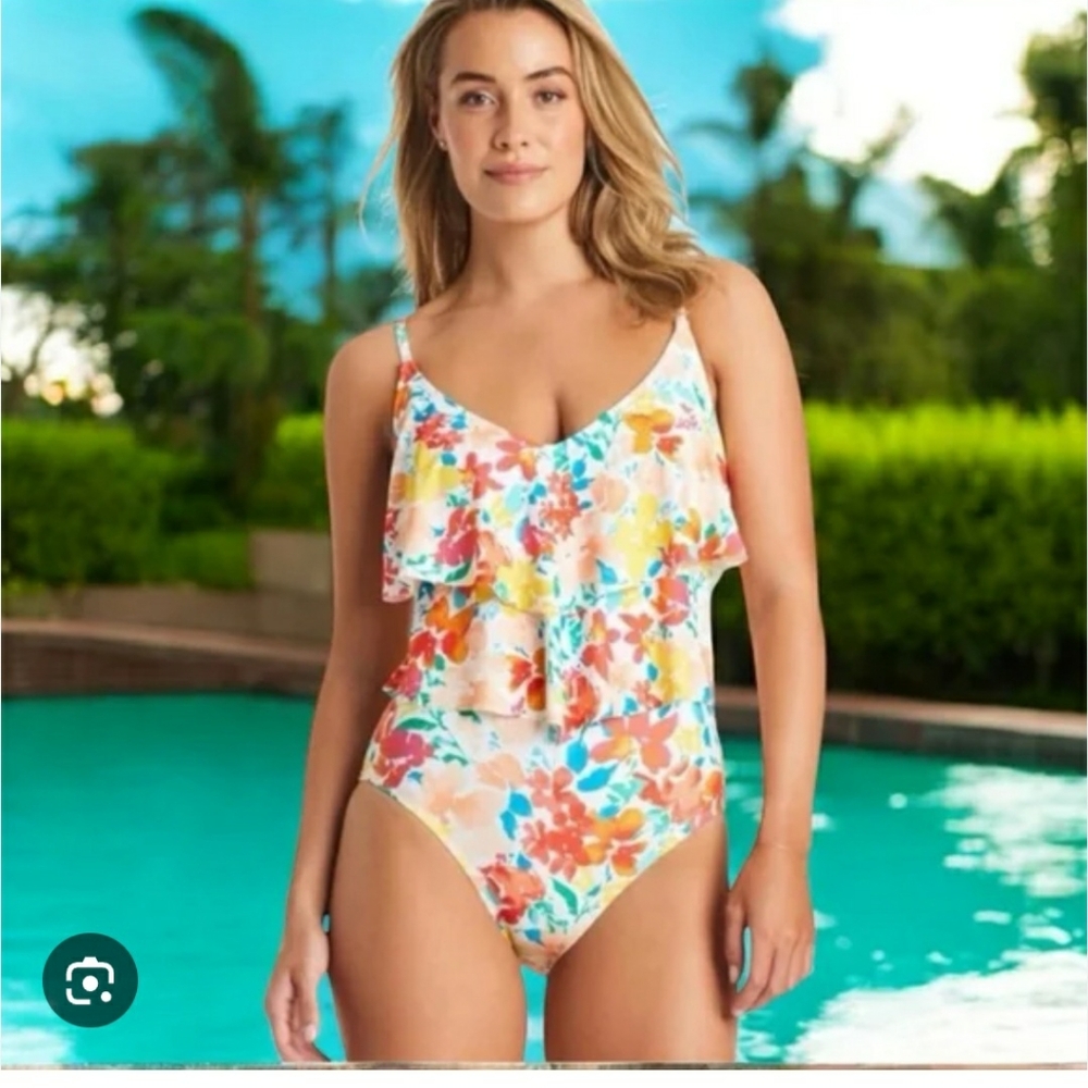 NWT Ellen Tracy Women's Floral Onepiece Multicolor Floral Swimming Suit Size 10